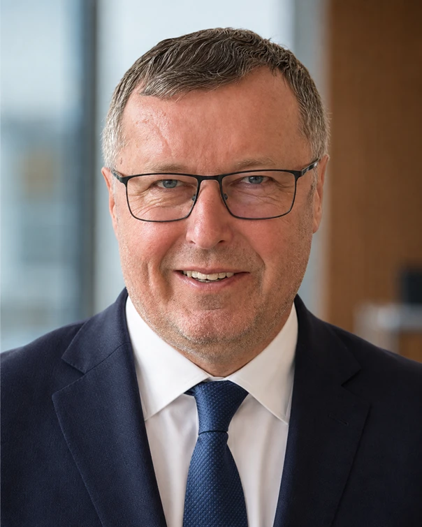 Dr. Takács László – a klaszter vezetője